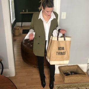 Meet your Posher, Madelyne